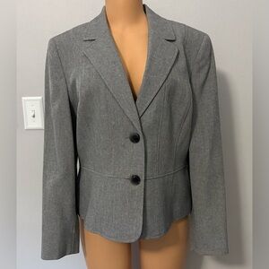 Kasper Grey 2 Button Blazer Women’s Size 16P